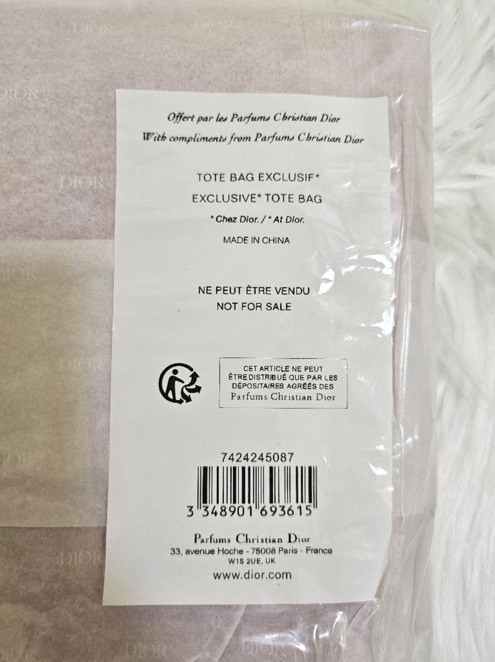 New Miss Dior Beauty Tote Bag Exclusive + matching makeup pouch - Picture 14 of 16